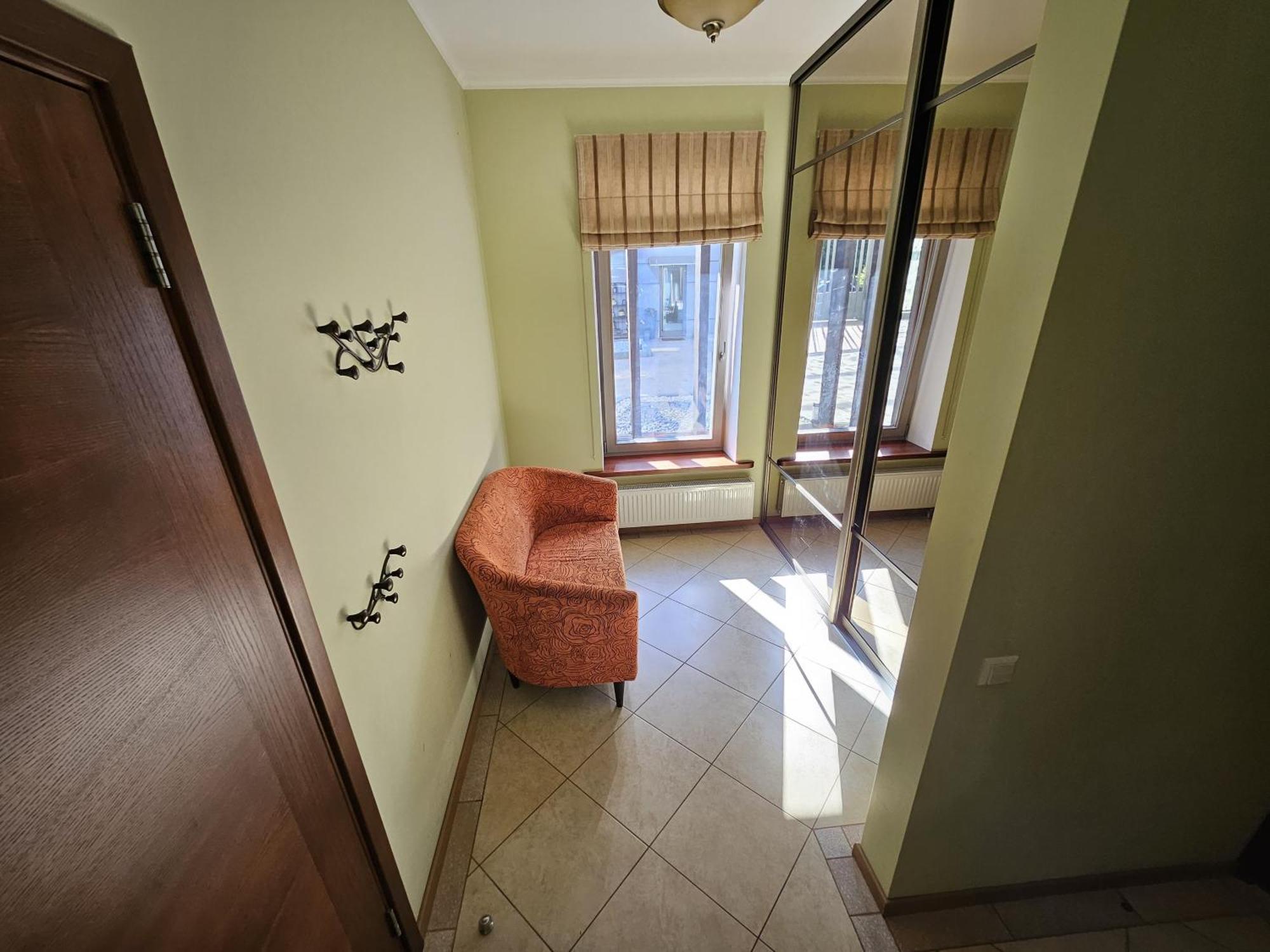 Pine Woods Apartment,